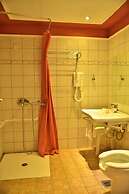 Mont Helmos Hotel