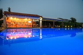 Mont Helmos Hotel