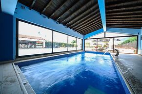 Mont Helmos Hotel