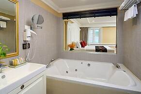 Kingston Suites Bangkok