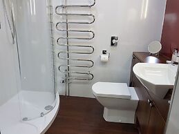Lauderville Guest House