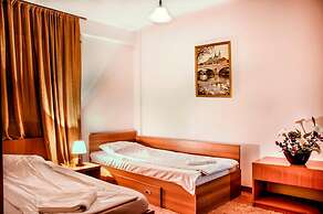 Stars Hotel