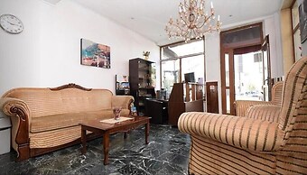 Stars Hotel