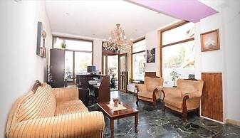 Stars Hotel