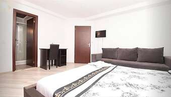 Stars Hotel