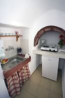Fotinos Houses