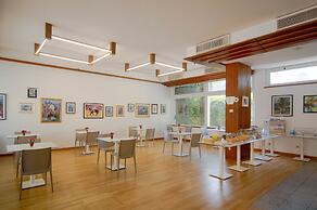 Mistral Hotel