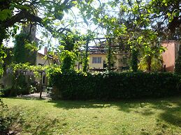 Fattoria di Bacchereto - Guest House