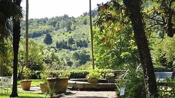 Fattoria di Bacchereto - Guest House