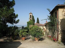 Fattoria di Bacchereto - Guest House