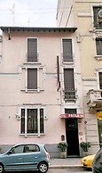 Hotel Paola