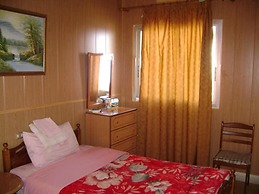 Regis Hotel