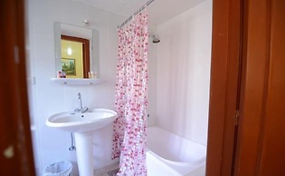 Regis Hotel