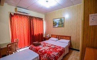 Regis Hotel