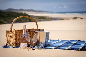 Oyster Bay Lodge