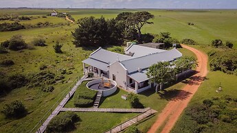 Oyster Bay Lodge