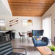 Overlander Mountain Lodge
