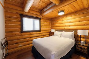 Overlander Mountain Lodge