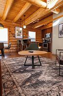 Overlander Mountain Lodge