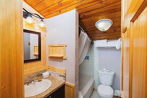 Overlander Mountain Lodge