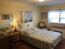 Simmons Motel