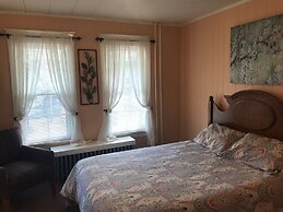 Simmons Motel
