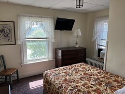 Simmons Motel