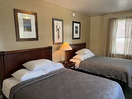 Simmons Motel