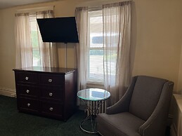 Simmons Motel