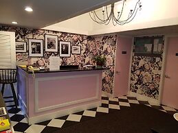 Simmons Motel