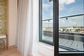 Occidental Praha Five