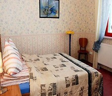 Guest House LT