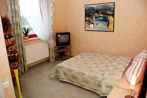 Guest House LT