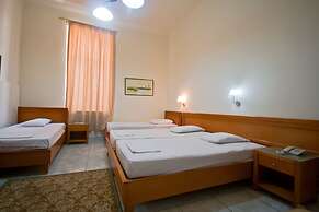 Hotel Lena