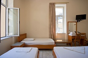 Hotel Lena