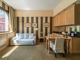 Numa Milan Camperio