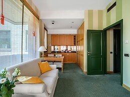 Numa Milan Camperio