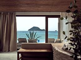 Gloria Maris Hotel Suites & Villas