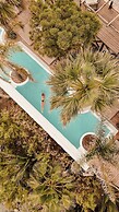 Gloria Maris Hotel Suites & Villas