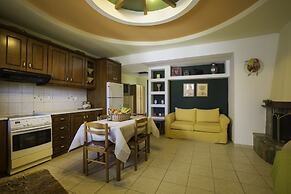 Lyristis Dinos Studios & Apartments