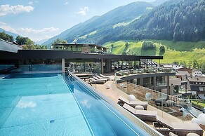 LUNARIS Wellnessresort