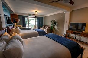 Tropical Suites Hotel