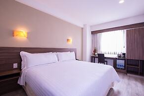 Hotel Crown Victoria