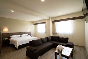 Hotel Crown Victoria