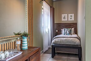 Sunrock Guesthouse