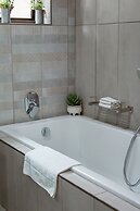 Sunrock Guesthouse