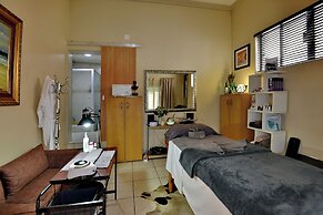 Sunrock Guesthouse