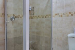 Sunrock Guesthouse
