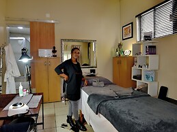 Sunrock Guesthouse