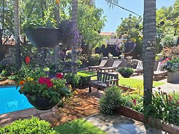 Sunrock Guesthouse